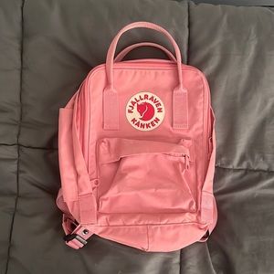 Fjallraven kanken mini backpack
